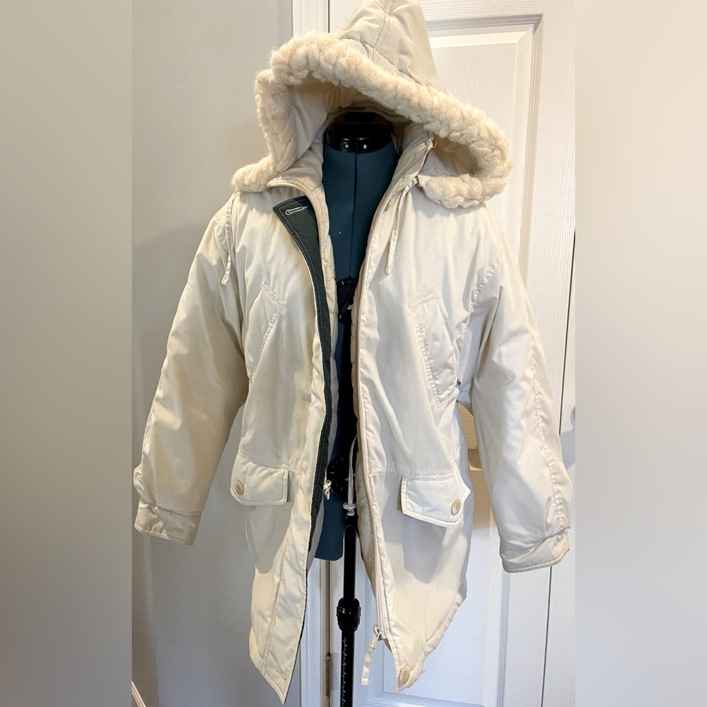 Rare VTG Outbrook Women's White Button Up Faux Fur Trim Parka Coat Size medium